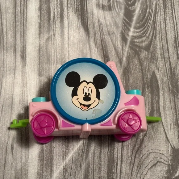 Vintage Disney Magic Kingdom Playset- 9 Figures, Working Train & Sounds - Picture 13 of 17